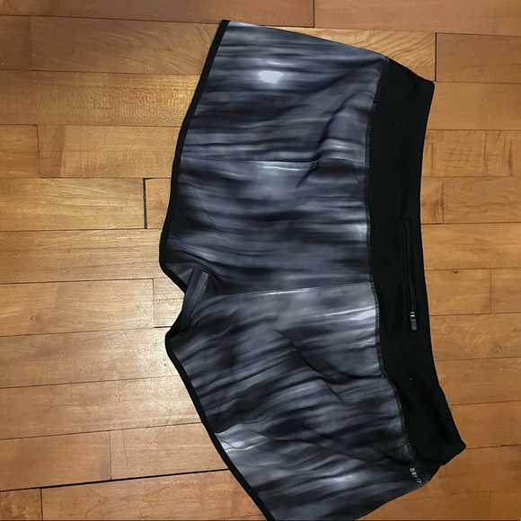 Nike Dri-Fit shorts - Picture 4 of 4